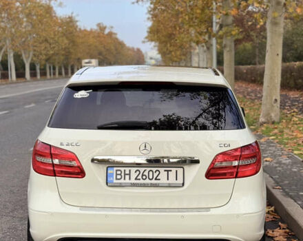 Белый Мерседес Б-класс, объемом двигателя 1.8 л и пробегом 200 тыс. км за 11800 $, фото 5 на Automoto.ua