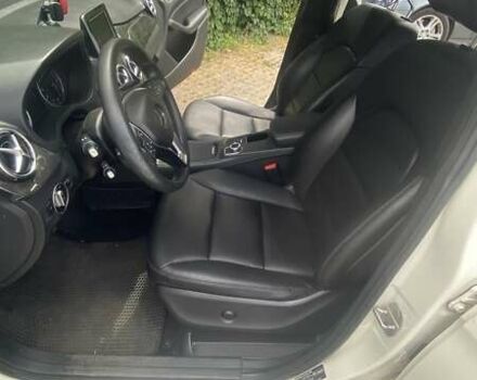 Білий Мерседес Б-клас, об'ємом двигуна 2 л та пробігом 156 тис. км за 12600 $, фото 10 на Automoto.ua