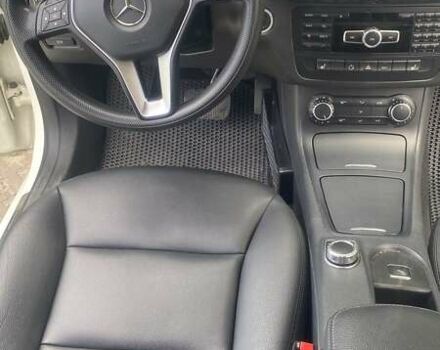 Білий Мерседес Б-клас, об'ємом двигуна 2 л та пробігом 156 тис. км за 12600 $, фото 14 на Automoto.ua