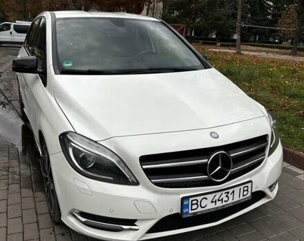 Білий Мерседес Б-клас, об'ємом двигуна 1.46 л та пробігом 146 тис. км за 11600 $, фото 7 на Automoto.ua