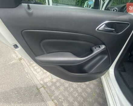 Білий Мерседес Б-клас, об'ємом двигуна 2 л та пробігом 156 тис. км за 12600 $, фото 8 на Automoto.ua