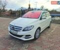 Белый Мерседес Б-класс, объемом двигателя 0 л и пробегом 114 тыс. км за 9000 $, фото 3 на Automoto.ua
