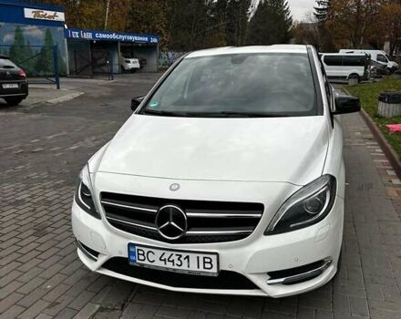 Білий Мерседес Б-клас, об'ємом двигуна 1.46 л та пробігом 146 тис. км за 11600 $, фото 6 на Automoto.ua