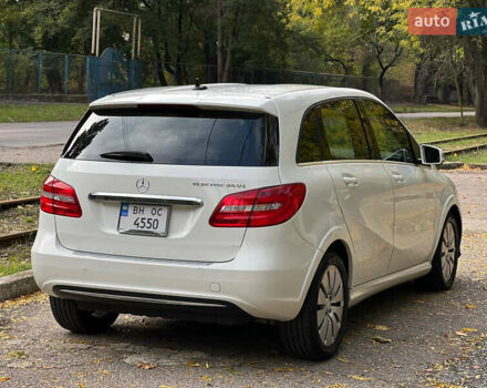 Белый Мерседес Б-класс, объемом двигателя 0 л и пробегом 132 тыс. км за 8999 $, фото 10 на Automoto.ua