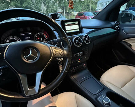 Білий Мерседес Б-клас, об'ємом двигуна 2 л та пробігом 110 тис. км за 13500 $, фото 7 на Automoto.ua