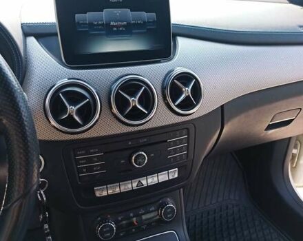 Білий Мерседес Б-клас, об'ємом двигуна 0 л та пробігом 134 тис. км за 10300 $, фото 20 на Automoto.ua