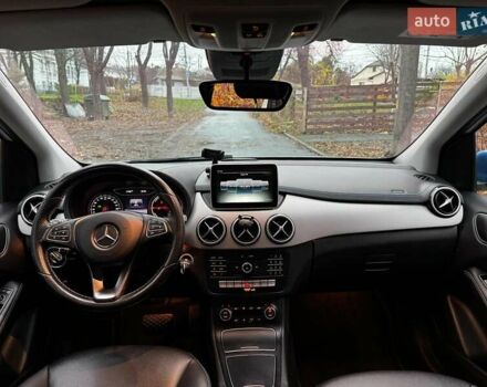 Белый Мерседес Б-класс, объемом двигателя 0 л и пробегом 120 тыс. км за 9440 $, фото 25 на Automoto.ua