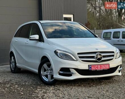 Белый Мерседес Б-класс, объемом двигателя 0 л и пробегом 82 тыс. км за 9800 $, фото 8 на Automoto.ua