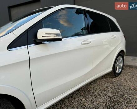 Белый Мерседес Б-класс, объемом двигателя 0 л и пробегом 82 тыс. км за 9800 $, фото 19 на Automoto.ua