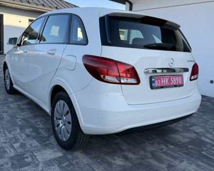 Белый Мерседес Б-класс, объемом двигателя 0 л и пробегом 134 тыс. км за 8700 $, фото 5 на Automoto.ua