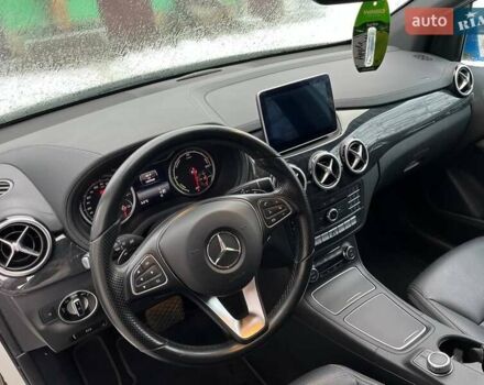 Белый Мерседес Б-класс, объемом двигателя 0 л и пробегом 104 тыс. км за 11300 $, фото 30 на Automoto.ua