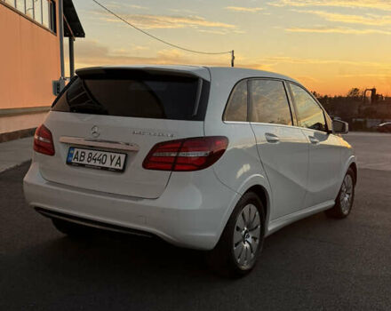 Белый Мерседес Б-класс, объемом двигателя 0 л и пробегом 81 тыс. км за 10950 $, фото 3 на Automoto.ua