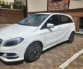 Белый Мерседес Б-класс, объемом двигателя 0 л и пробегом 120 тыс. км за 10500 $, фото 1 на Automoto.ua