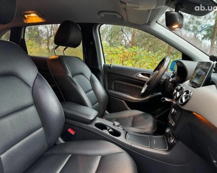 Белый Мерседес Б-класс, объемом двигателя 0 л и пробегом 120 тыс. км за 9440 $, фото 31 на Automoto.ua