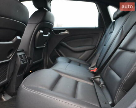 Білий Мерседес Б-клас, об'ємом двигуна 0 л та пробігом 104 тис. км за 10799 $, фото 20 на Automoto.ua