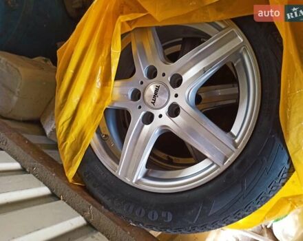 Білий Мерседес Б-клас, об'ємом двигуна 0 л та пробігом 134 тис. км за 10300 $, фото 28 на Automoto.ua