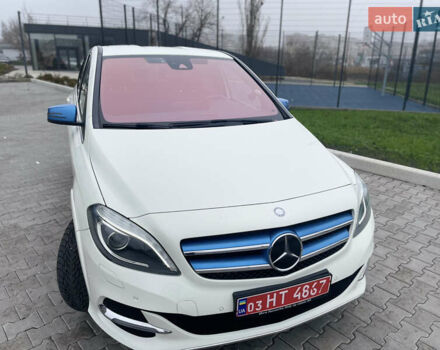 Белый Мерседес Б-класс, объемом двигателя 0 л и пробегом 103 тыс. км за 9500 $, фото 8 на Automoto.ua