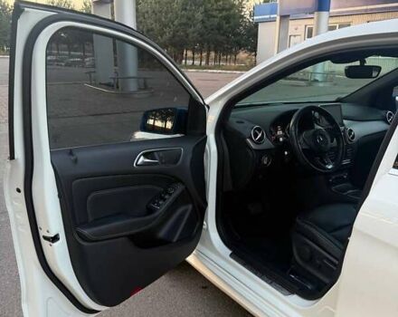 Білий Мерседес Б-клас, об'ємом двигуна 0 л та пробігом 146 тис. км за 11300 $, фото 8 на Automoto.ua