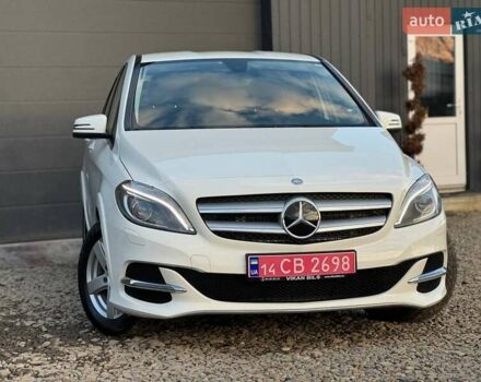 Белый Мерседес Б-класс, объемом двигателя 0 л и пробегом 82 тыс. км за 9800 $, фото 9 на Automoto.ua