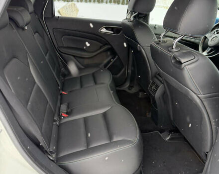 Білий Мерседес Б-клас, об'ємом двигуна 0 л та пробігом 99 тис. км за 10200 $, фото 25 на Automoto.ua