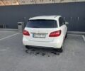 Білий Мерседес Б-клас, об'ємом двигуна 0 л та пробігом 105 тис. км за 10000 $, фото 7 на Automoto.ua