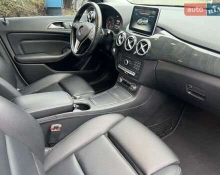 Белый Мерседес Б-класс, объемом двигателя 0 л и пробегом 65 тыс. км за 13500 $, фото 15 на Automoto.ua