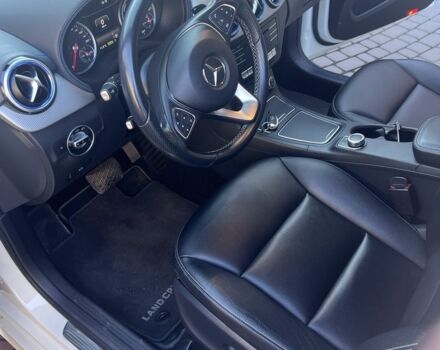 Белый Мерседес Б-класс, объемом двигателя 0 л и пробегом 82 тыс. км за 10500 $, фото 7 на Automoto.ua