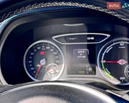 Белый Мерседес Б-класс, объемом двигателя 0 л и пробегом 137 тыс. км за 12500 $, фото 5 на Automoto.ua