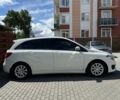 Белый Мерседес Б-класс, объемом двигателя 1.99 л и пробегом 73 тыс. км за 13400 $, фото 4 на Automoto.ua