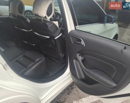 Белый Мерседес Б-класс, объемом двигателя 0 л и пробегом 87 тыс. км за 11500 $, фото 14 на Automoto.ua