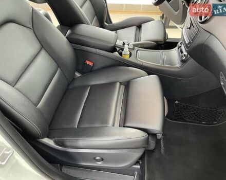 Белый Мерседес Б-класс, объемом двигателя 0 л и пробегом 73 тыс. км за 16900 $, фото 13 на Automoto.ua