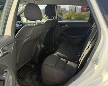 Белый Мерседес Б-класс, объемом двигателя 0 л и пробегом 87 тыс. км за 9000 $, фото 13 на Automoto.ua