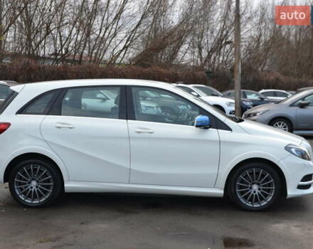 Білий Мерседес Б-клас, об'ємом двигуна 0 л та пробігом 104 тис. км за 10799 $, фото 5 на Automoto.ua