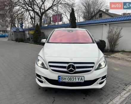 Белый Мерседес Б-класс, объемом двигателя 0 л и пробегом 65 тыс. км за 13500 $, фото 3 на Automoto.ua