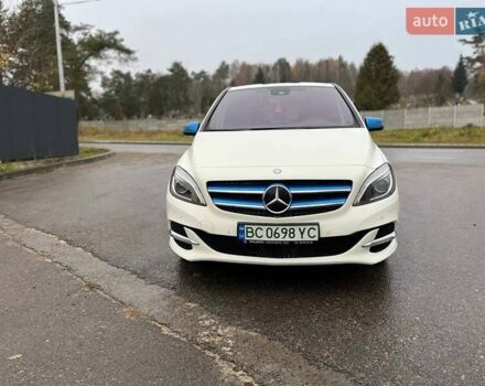 Белый Мерседес Б-класс, объемом двигателя 0 л и пробегом 104 тыс. км за 11300 $, фото 6 на Automoto.ua