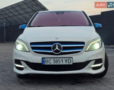 Білий Мерседес Б-клас, об'ємом двигуна 0 л та пробігом 115 тис. км за 9899 $, фото 7 на Automoto.ua