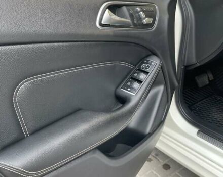 Білий Мерседес Б-клас, об'ємом двигуна 0 л та пробігом 150 тис. км за 11000 $, фото 1 на Automoto.ua