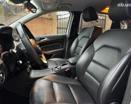 Белый Мерседес Б-класс, объемом двигателя 0 л и пробегом 120 тыс. км за 9440 $, фото 22 на Automoto.ua