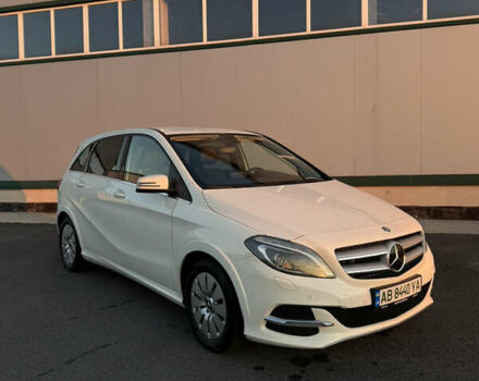 Белый Мерседес Б-класс, объемом двигателя 0 л и пробегом 81 тыс. км за 10950 $, фото 80 на Automoto.ua