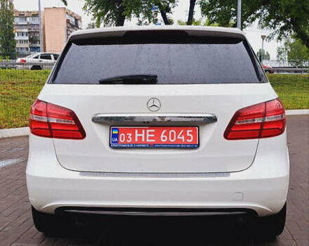 Белый Мерседес Б-класс, объемом двигателя 0 л и пробегом 93 тыс. км за 9499 $, фото 16 на Automoto.ua