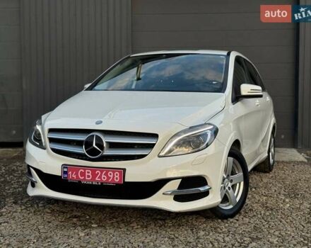 Белый Мерседес Б-класс, объемом двигателя 0 л и пробегом 82 тыс. км за 9800 $, фото 17 на Automoto.ua