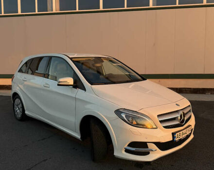 Белый Мерседес Б-класс, объемом двигателя 0 л и пробегом 81 тыс. км за 10950 $, фото 70 на Automoto.ua