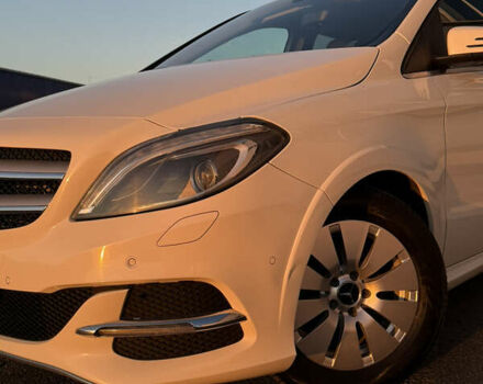 Белый Мерседес Б-класс, объемом двигателя 0 л и пробегом 81 тыс. км за 10950 $, фото 11 на Automoto.ua