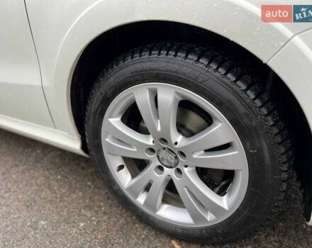 Белый Мерседес Б-класс, объемом двигателя 0 л и пробегом 104 тыс. км за 11300 $, фото 7 на Automoto.ua