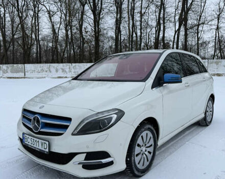 Білий Мерседес Б-клас, об'ємом двигуна 0 л та пробігом 99 тис. км за 10200 $, фото 1 на Automoto.ua