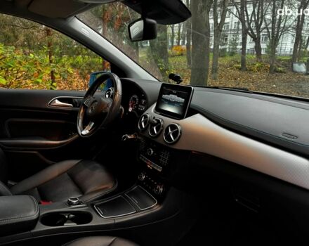 Белый Мерседес Б-класс, объемом двигателя 0 л и пробегом 120 тыс. км за 9440 $, фото 29 на Automoto.ua