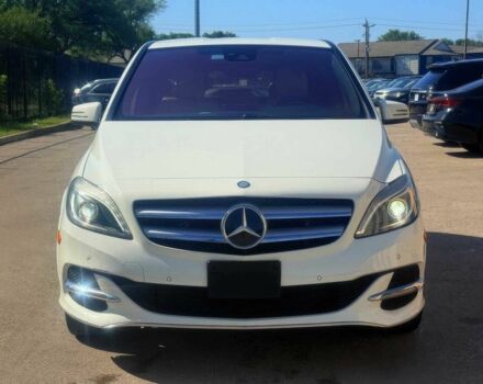 Белый Мерседес Б-класс, объемом двигателя 0 л и пробегом 75 тыс. км за 9900 $, фото 1 на Automoto.ua