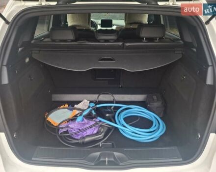 Белый Мерседес Б-класс, объемом двигателя 0 л и пробегом 87 тыс. км за 11500 $, фото 19 на Automoto.ua