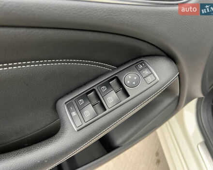 Білий Мерседес Б-клас, об'ємом двигуна 0 л та пробігом 54 тис. км за 11800 $, фото 18 на Automoto.ua