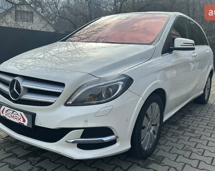 Белый Мерседес Б-класс, объемом двигателя 0 л и пробегом 72 тыс. км за 9400 $, фото 1 на Automoto.ua